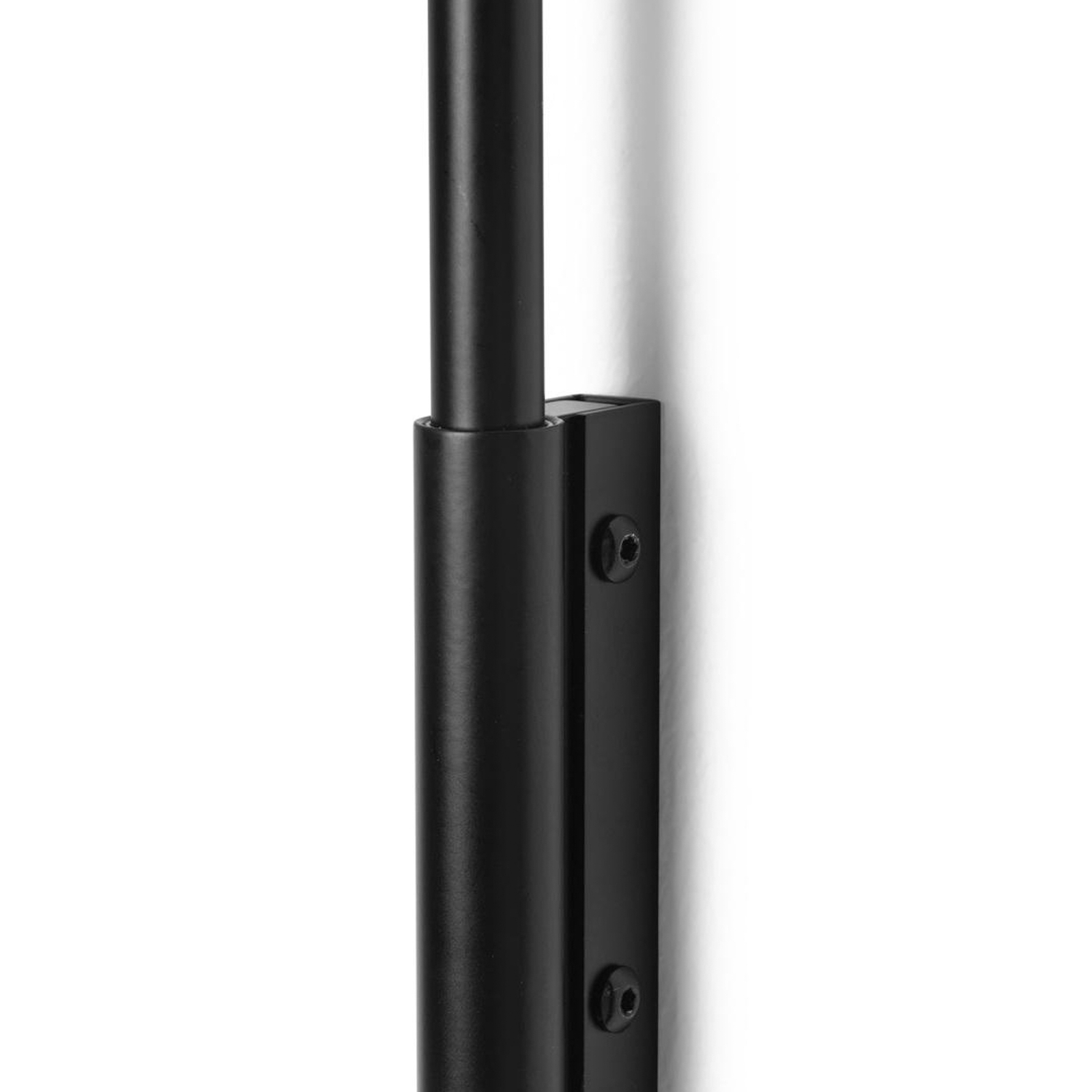 Arum Swivel Aplique de Pared Black - Ferm Living